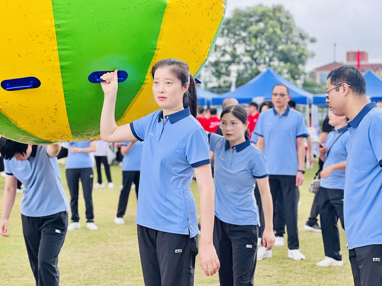 2023年11月，公司选派职工运动员代表参加珠海港集团第十四届职工运动会